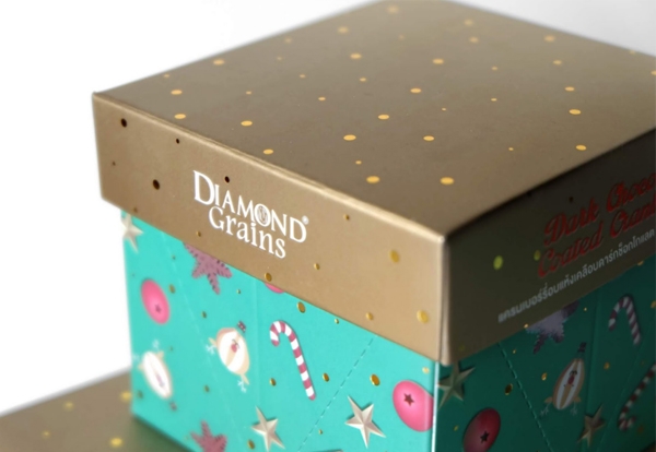 巧克力盒化身圣誕樹(shù)！包裝結(jié)構(gòu)創(chuàng)意為顧客帶來(lái)的驚喜體驗(yàn)